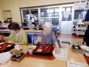 令和7年　9月　誕生会・敬老会